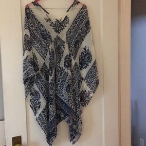 Two by VINCE Camuto tunic